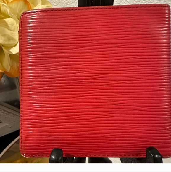 Louis Vuitton Red Epi Leather Wallet MI0901 Made in France of 1991 - Picture 3 of 13